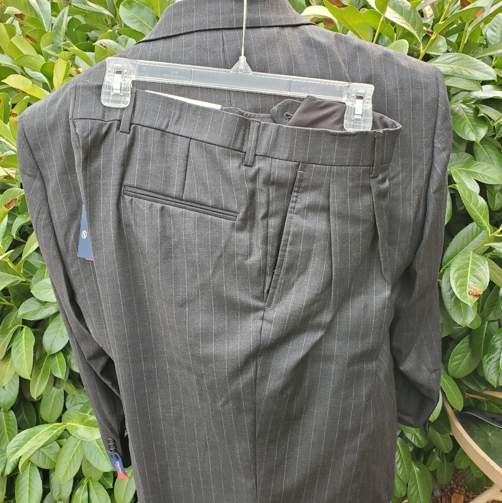 STAFFORD SUIT JACKET AND PANTS - Picture 14 of 16